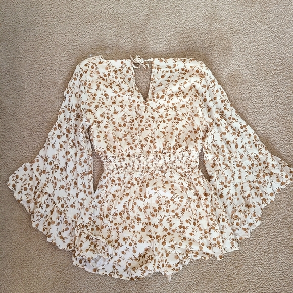 Pink Lily Floral Romper - Picture 3 of 8